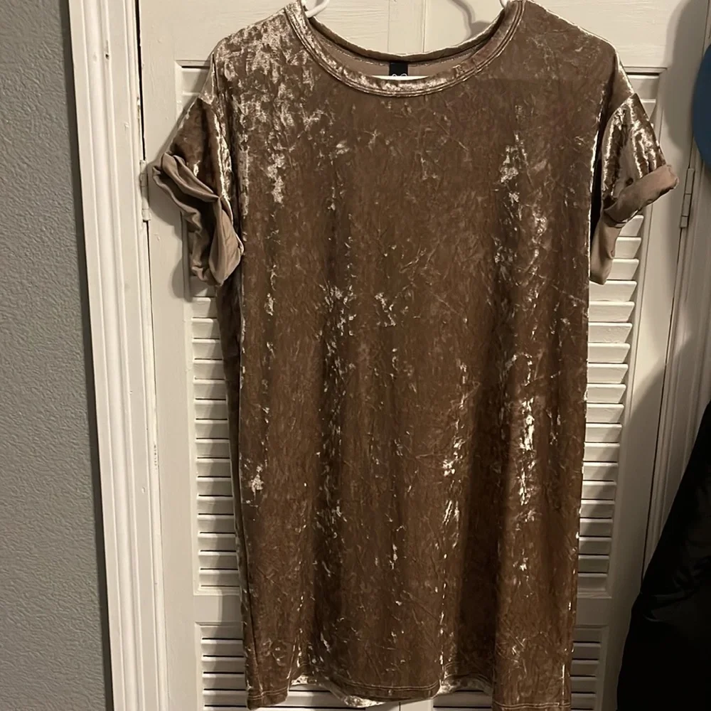 Windsor - Picture 2 of 2